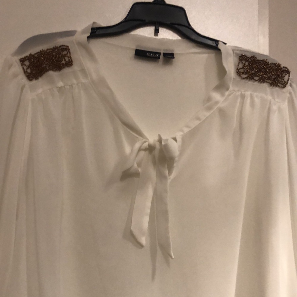 Beautiful polyester blouse - Picture 2 of 11